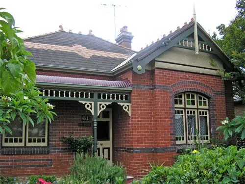 Heritage house roofing